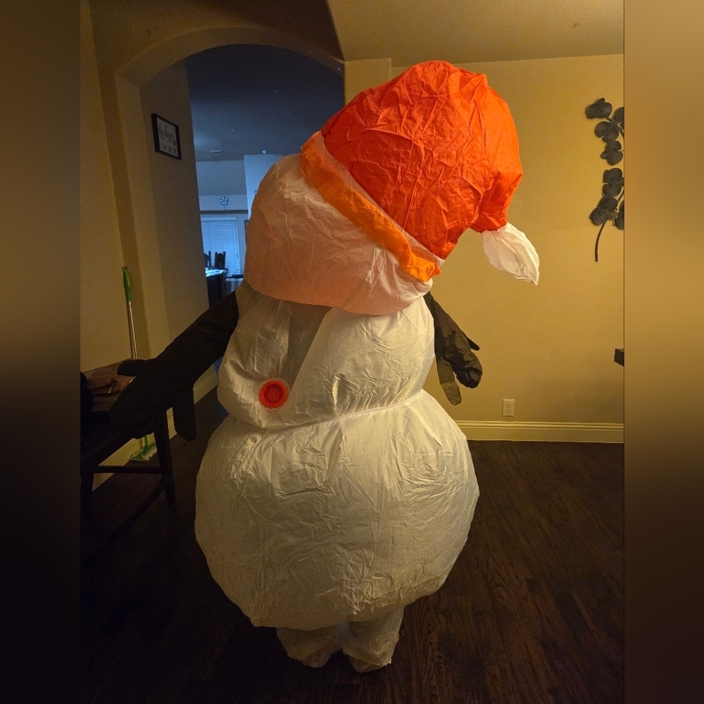 Cheerful Snowman Inflatable with Red Hat and Scarf - Picture 12 of 16